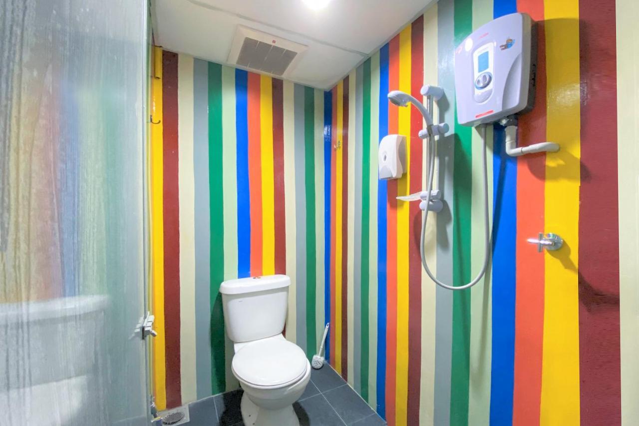 Spot On 90123 Rainbow Guest House George Town  Kültér fotó